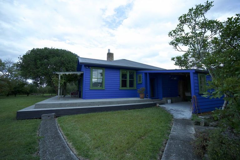 Photo of property in 126 Oneriri Road, Kaiwaka, 0573