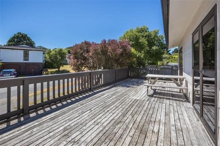 Photo of property in 1 Azimuth Place, Whitby, Porirua, 5024
