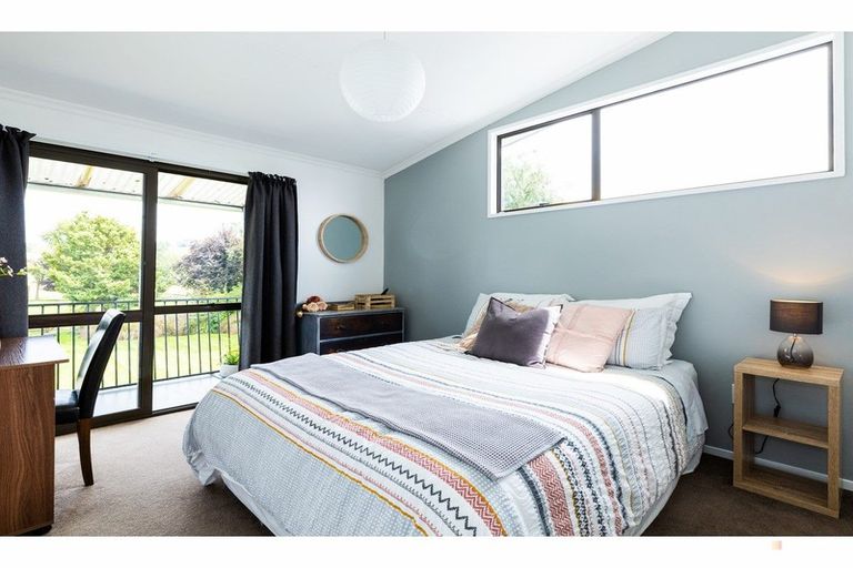 Photo of property in 92 Cox Street, Geraldine, 7930