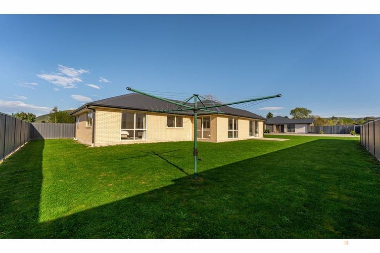 Photo of property in 3 Strawberry Lane, Waimate, 7924