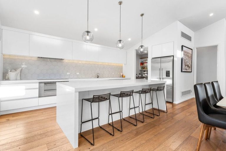 Photo of property in 19 Gwynfa Avenue, Cashmere, Christchurch, 8022
