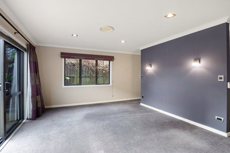 Photo of property in 30 Sandwich Road, St Andrews, Hamilton, 3200