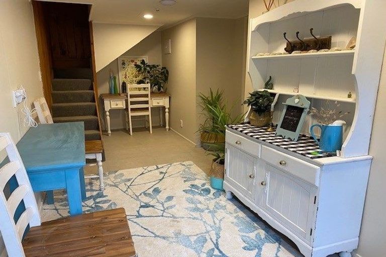 Photo of property in 8 Dodson Avenue, Milford, Auckland, 0620