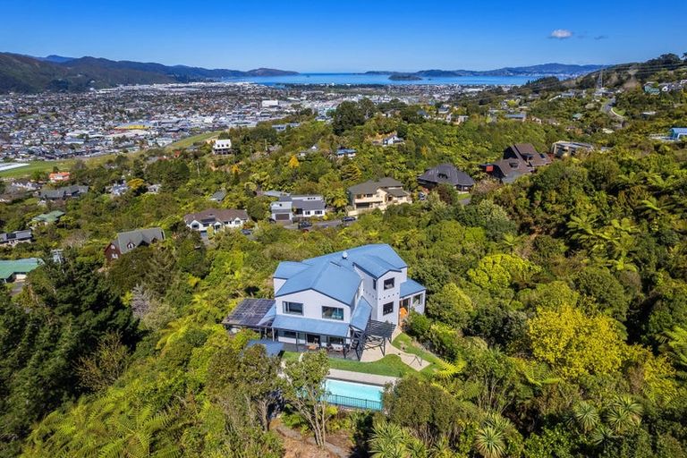 Photo of property in 13 Avonlea Grove, Belmont, Lower Hutt, 5010