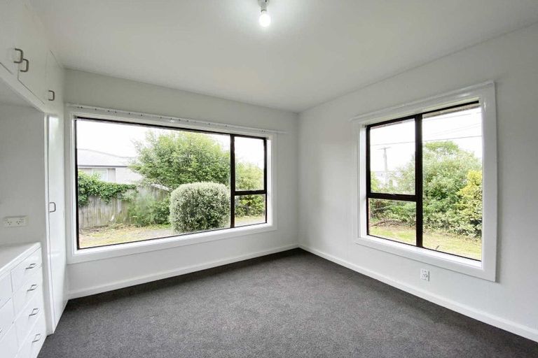 Photo of property in 18 Renfrew Street, Upper Riccarton, Christchurch, 8041
