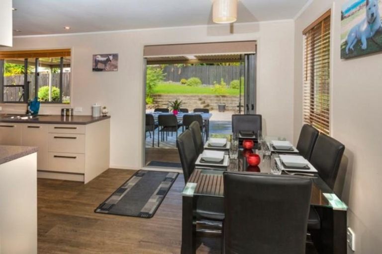 Photo of property in 19 Rotoma Rise, Clover Park, Auckland, 2019
