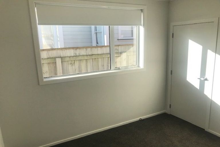 Photo of property in 21a Main Road, Titahi Bay, Porirua, 5022