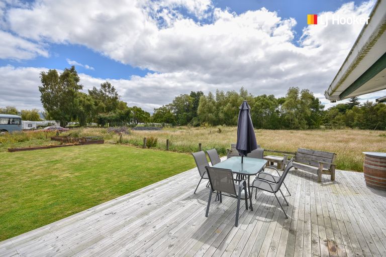 Photo of property in 41 Greenwich Street, Waihola, Milton, 9073