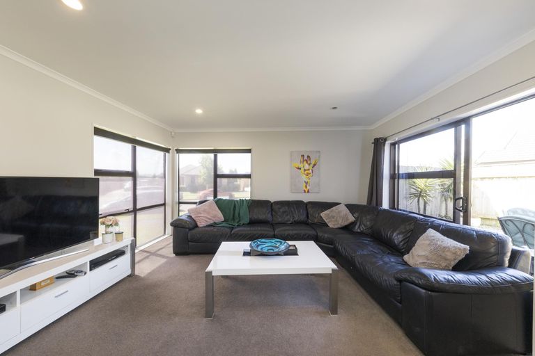 Photo of property in 62 Branigan Parade, Kelvin Grove, Palmerston North, 4414