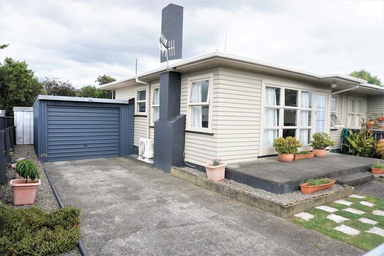 Photo of property in 35 Graham Street, Levin, 5510