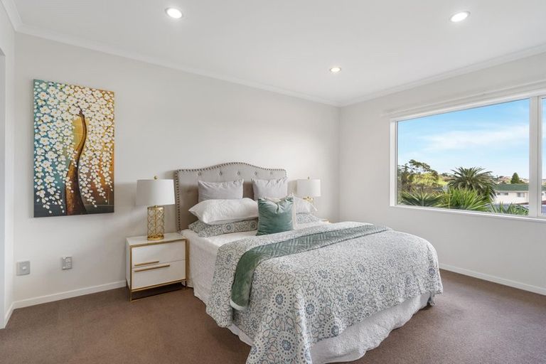 Photo of property in 68a Hutchinsons Road, Bucklands Beach, Auckland, 2014