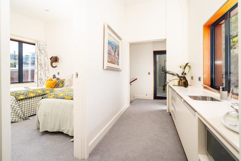 Photo of property in 66 Anne Street, Wadestown, Wellington, 6012