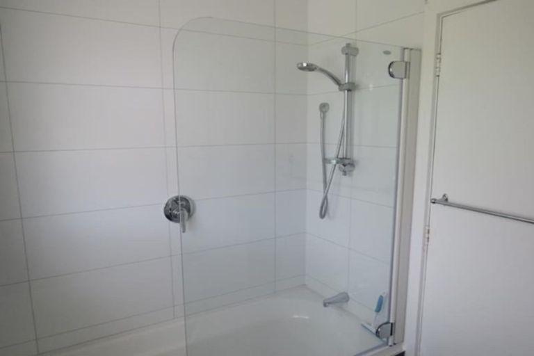 Photo of property in 112 Clawton Street, Westown, New Plymouth, 4310