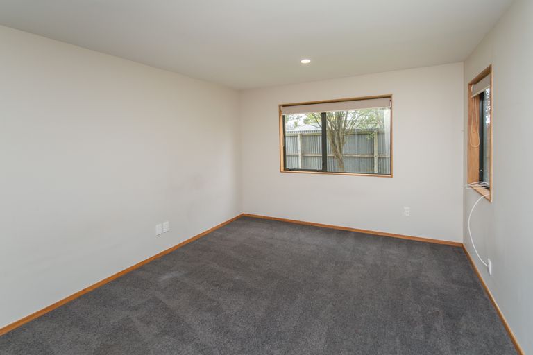 Photo of property in 74b Sinclair Street, New Brighton, Christchurch, 8083