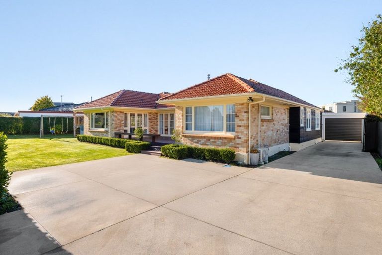 Photo of property in 12 Minchin Crescent, St Andrews, Hamilton, 3200