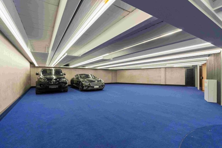 Photo of property in 32 Tuhaere Street, Orakei, Auckland, 1071