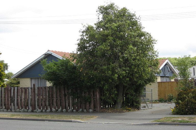 Photo of property in 494 Mairehau Road, Parklands, Christchurch, 8083