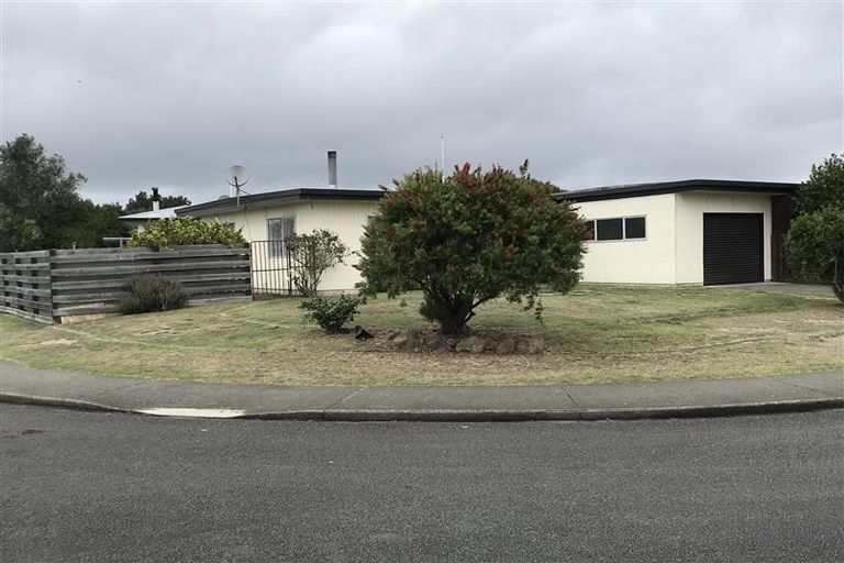 Photo of property in 1/31 Birkenhead Crescent, Flaxmere, Hastings, 4120