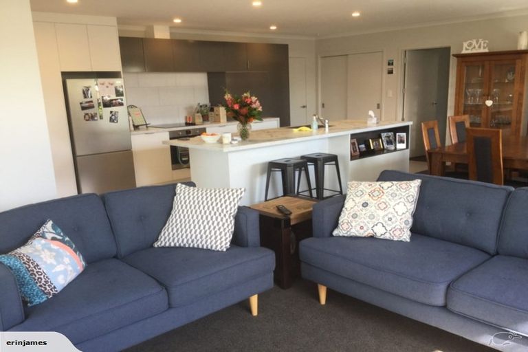 Photo of property in 328b Carrington Street, Vogeltown, New Plymouth, 4310