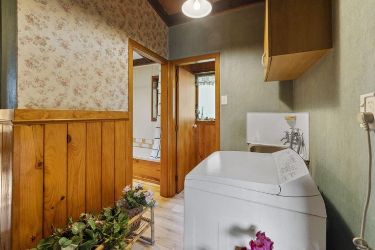 Photo of property in 298 Moores Valley Road, Wainuiomata, 5373