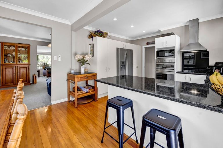 Photo of property in 11 Lynton Street, Upper Vogeltown, New Plymouth, 4310