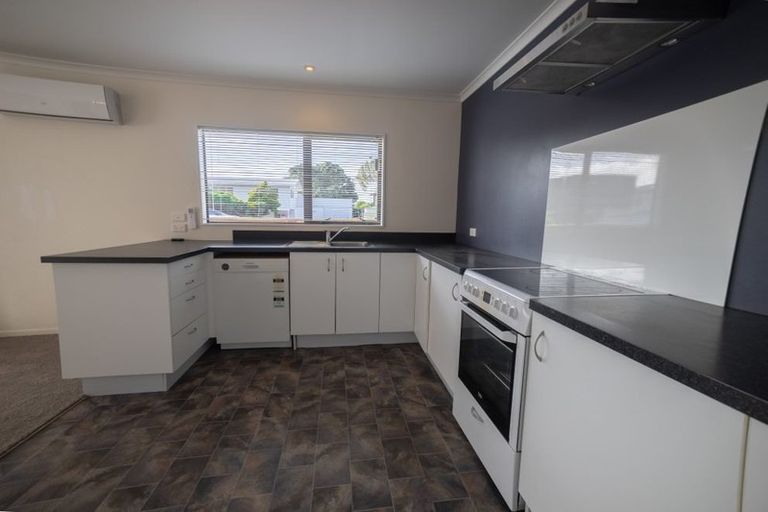 Photo of property in 1/253 Saint Aubyn Street, New Plymouth, 4310