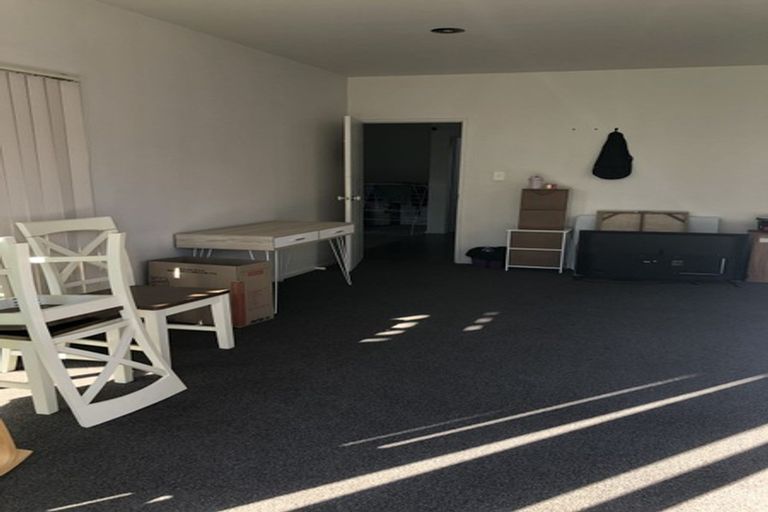 Photo of property in 32 Koromiko Street, New Lynn, Auckland, 0600