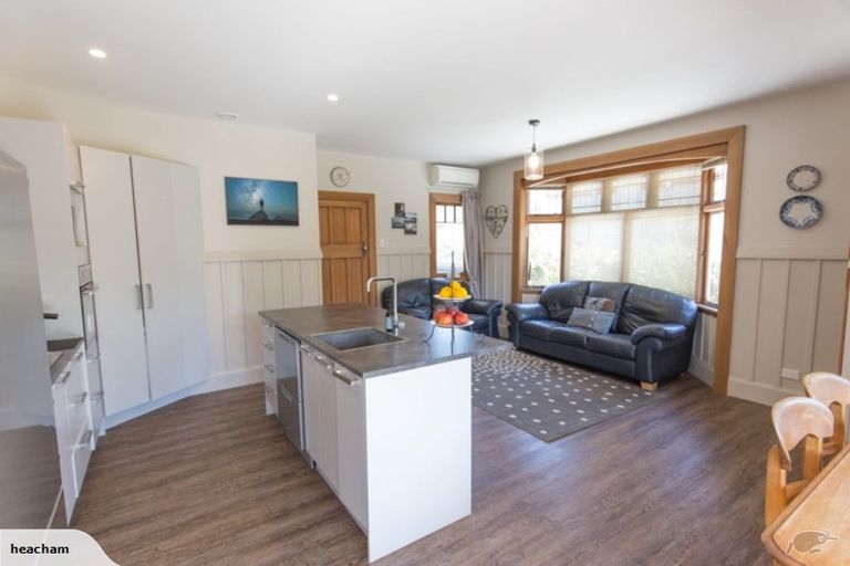 Photo of property in 192 Riverlaw Terrace, Saint Martins, Christchurch, 8022