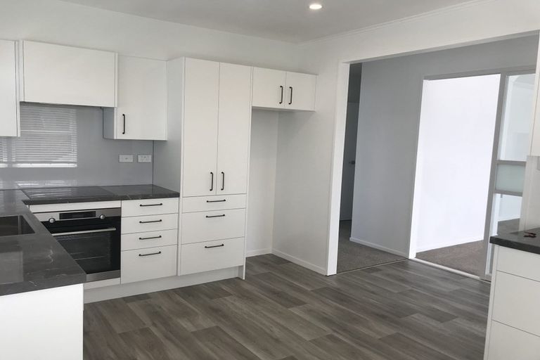 Photo of property in 5/2 Argyle Terrace, Milford, Auckland, 0620