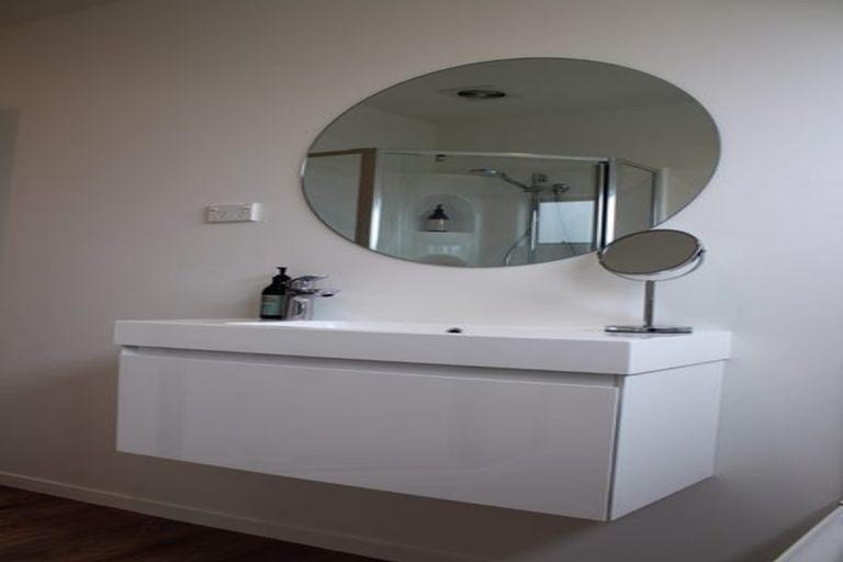 Photo of property in 111g Cliffs Road, Saint Clair, Dunedin, 9012