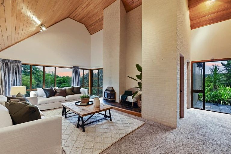 Photo of property in 39 Robinson Road, Whitianga, 3510