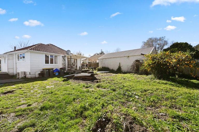Photo of property in 10 Holland Road, Fairfield, Hamilton, 3214