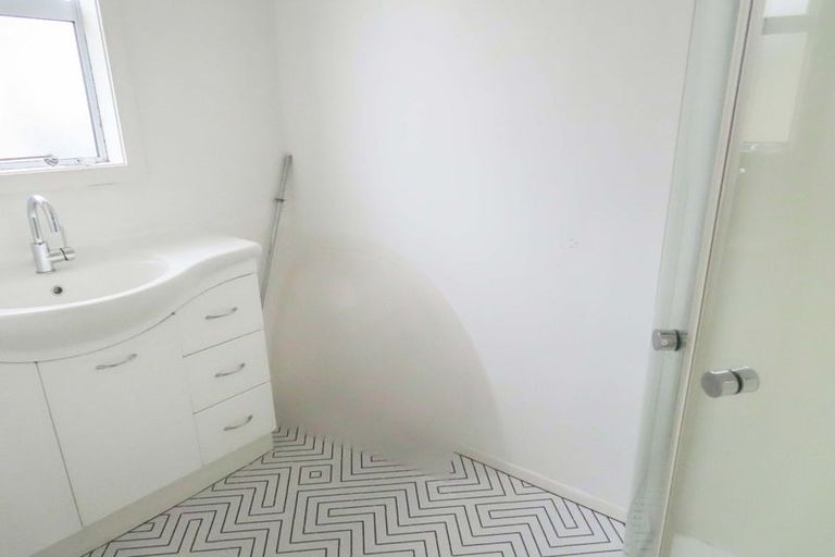 Photo of property in 9 Wheatley Street, Naenae, Lower Hutt, 5011