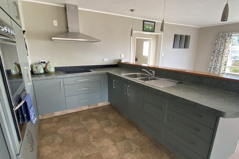 Photo of property in 12 Dorset Street, Picton, 7220