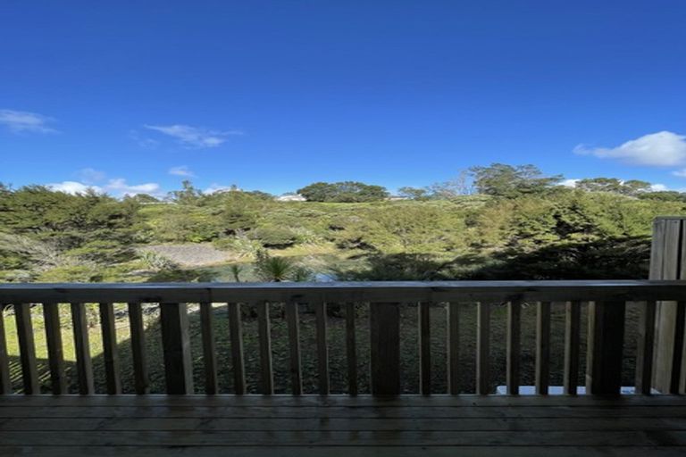 Photo of property in 132 Tiriwa Drive, Massey, Auckland, 0614