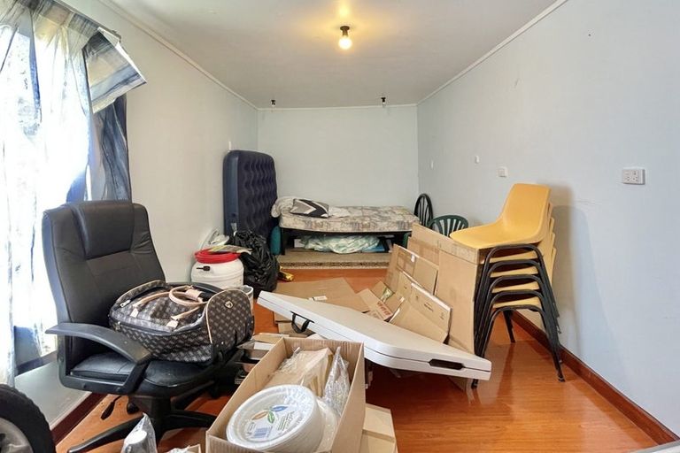 Photo of property in 5 Ingram Street, Naenae, Lower Hutt, 5011