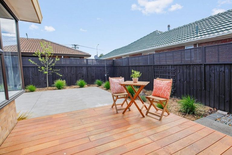 Photo of property in 2/358 Greers Road, Bishopdale, Christchurch, 8053