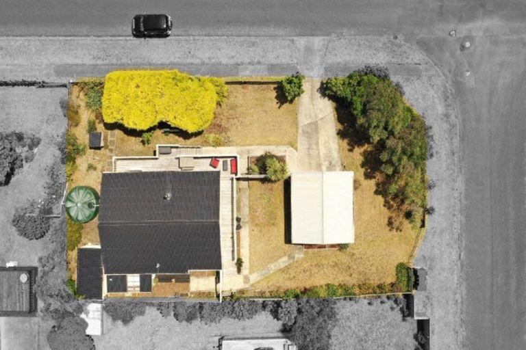 Photo of property in 40 Kahukura Avenue, Waitarere Beach, Levin, 5510