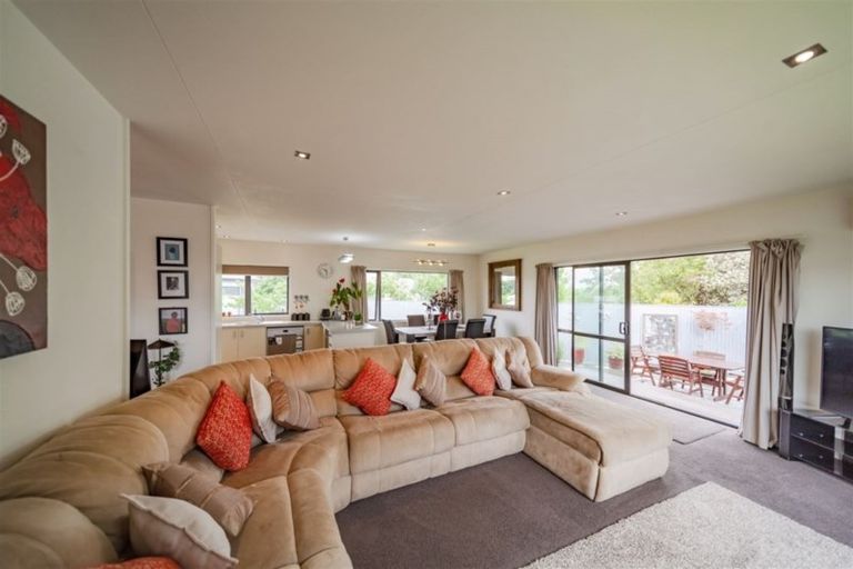 Photo of property in 142 Avondale Road, Greenmeadows, Napier, 4112