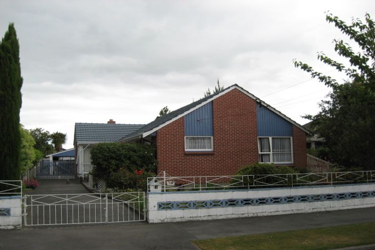 Photo of property in 14 Dunster Street, Burnside, Christchurch, 8053