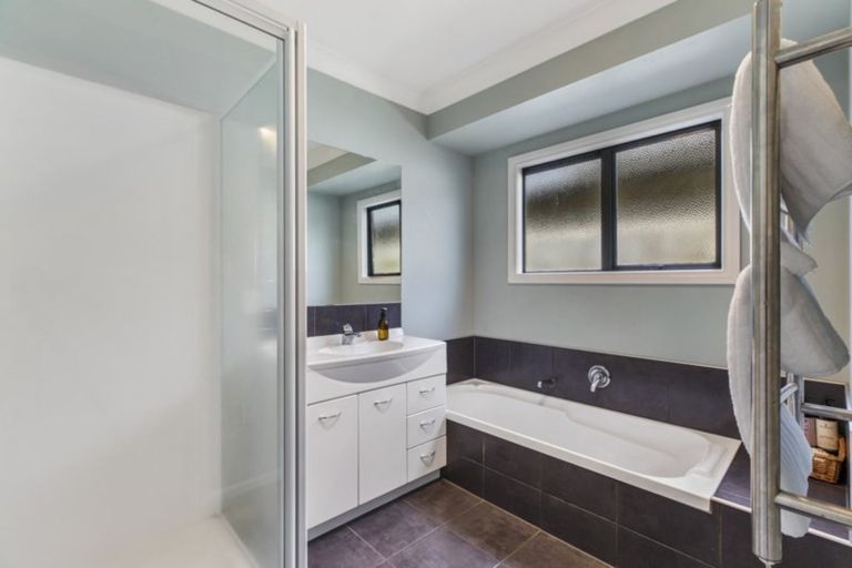 Photo of property in 5 Shaun Close, Papamoa Beach, Papamoa, 3118