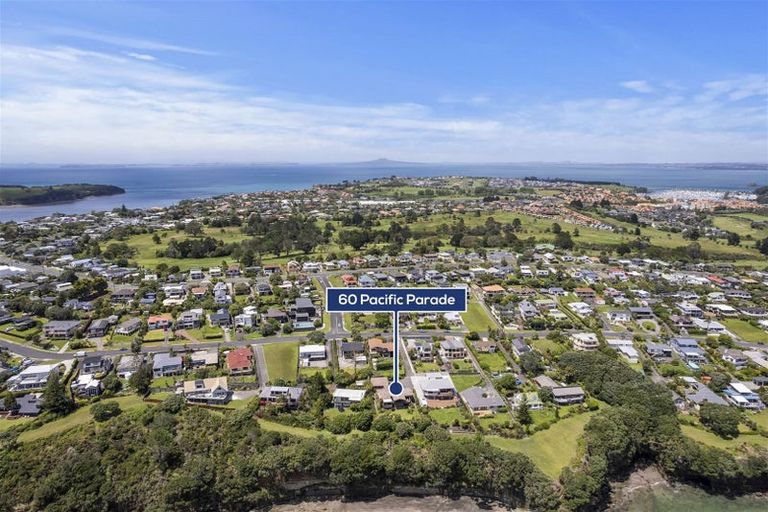 Photo of property in 60 Pacific Parade, Army Bay, Whangaparaoa, 0930