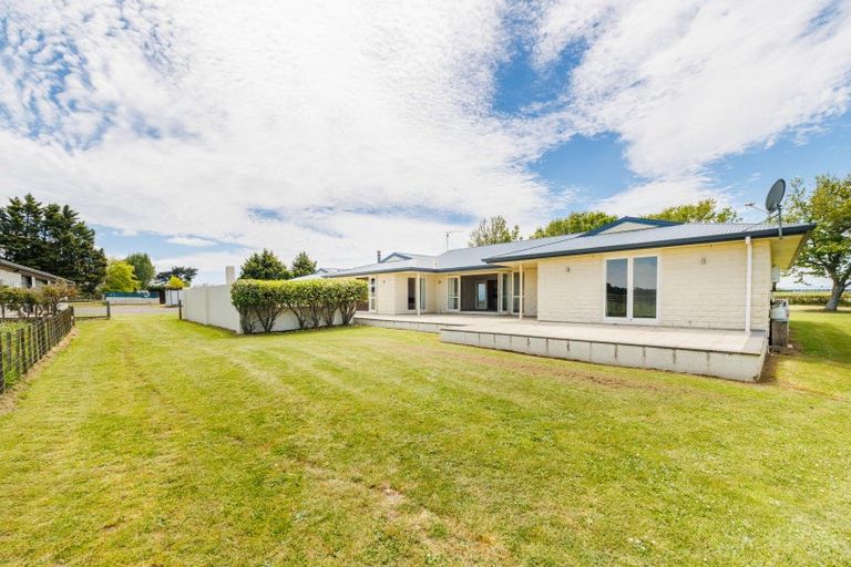 Photo of property in 5 Te Arakura Road, Newbury, Feilding, 4775