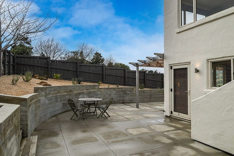 Photo of property in 64 Ellesmere Street, Ravensbourne, Dunedin, 9022