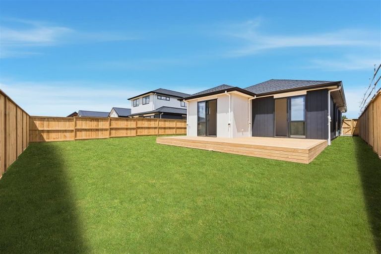 Photo of property in 8 Kakano Street, Clevedon, 2582
