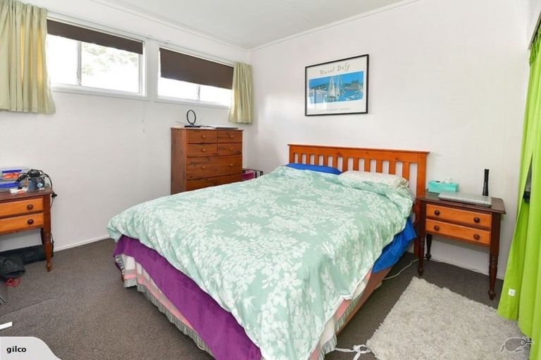 Photo of property in 2/8 Rewi Street, Torbay, Auckland, 0630