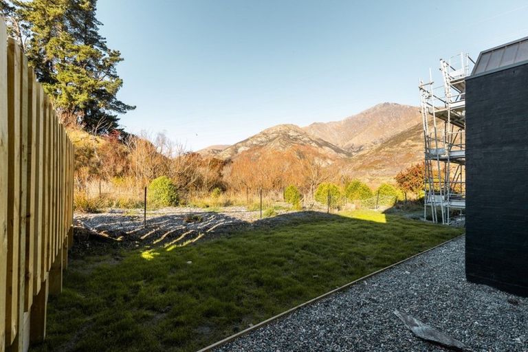 Photo of property in 51 Red Cottage Drive, Lake Hayes, Queenstown, 9304