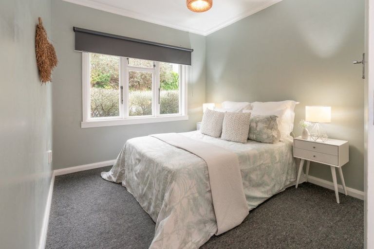 Photo of property in 22 Whaui Street, Vogeltown, Wellington, 6021