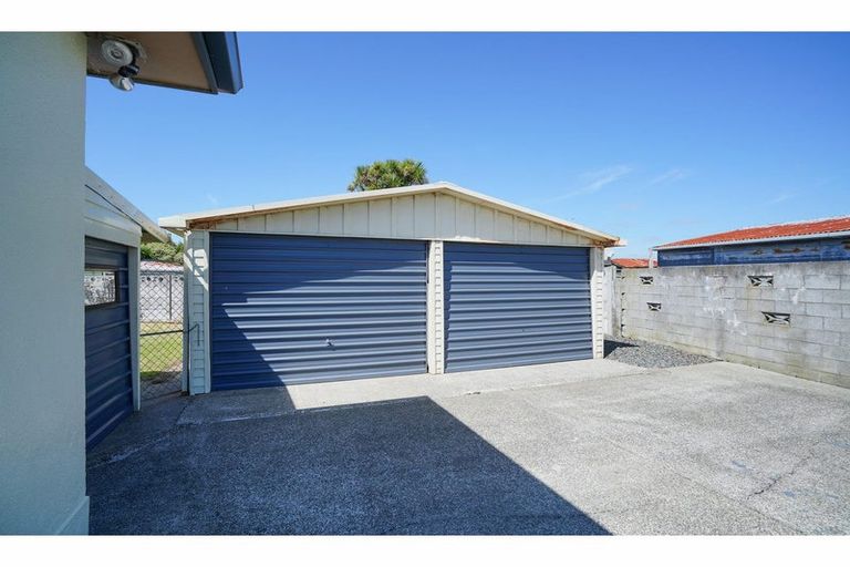 Photo of property in 19 Kelso Place, Strathern, Invercargill, 9812