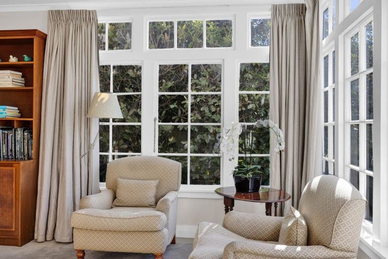 Photo of property in 91 Belt Road, New Plymouth, 4310